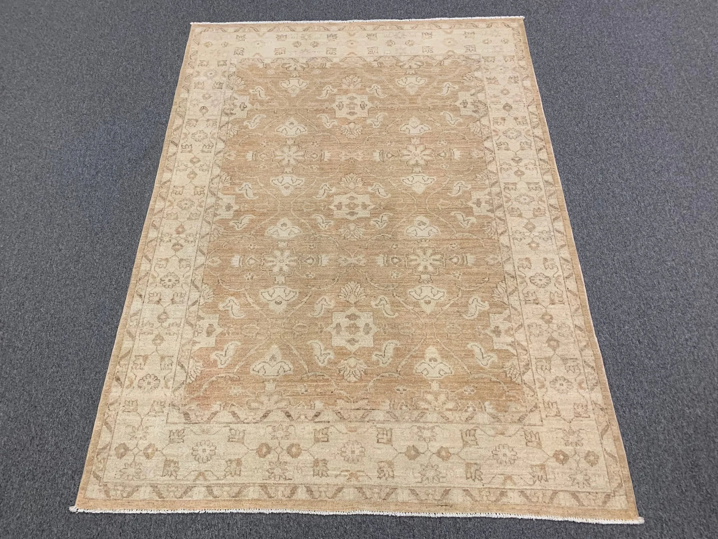 Chobi Sandy Beige 5X7 Handmade Wool Rug # 9312