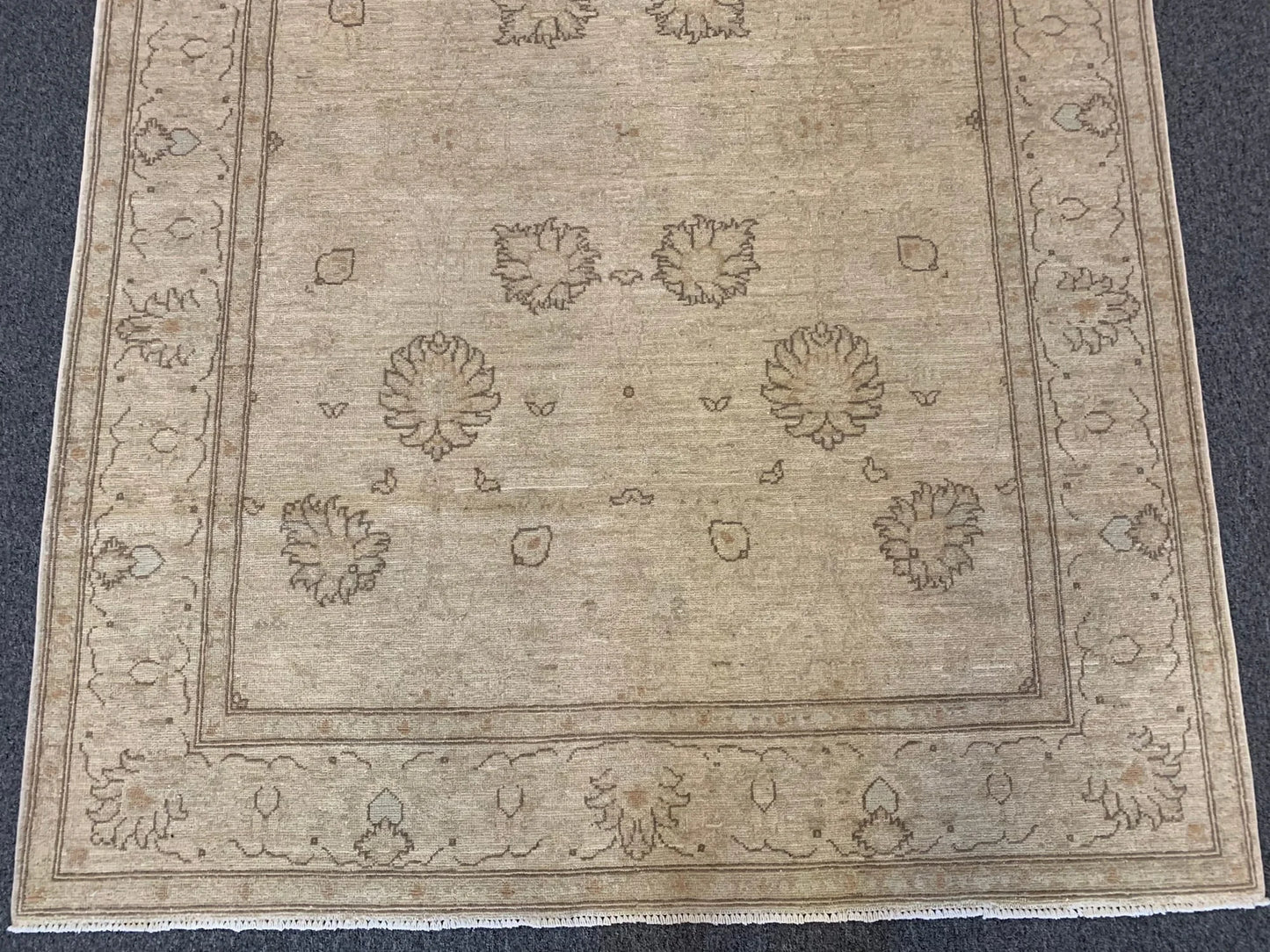 Chobi Ivory/antique looks 5X7 Handmade Wool Rug # 9605