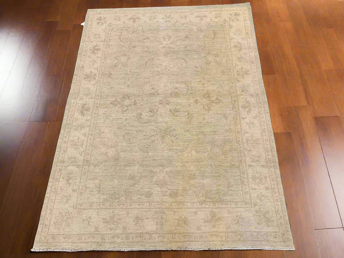 Chobi Ivory/antique looks 5X7 Handmade Wool Rug # 9818