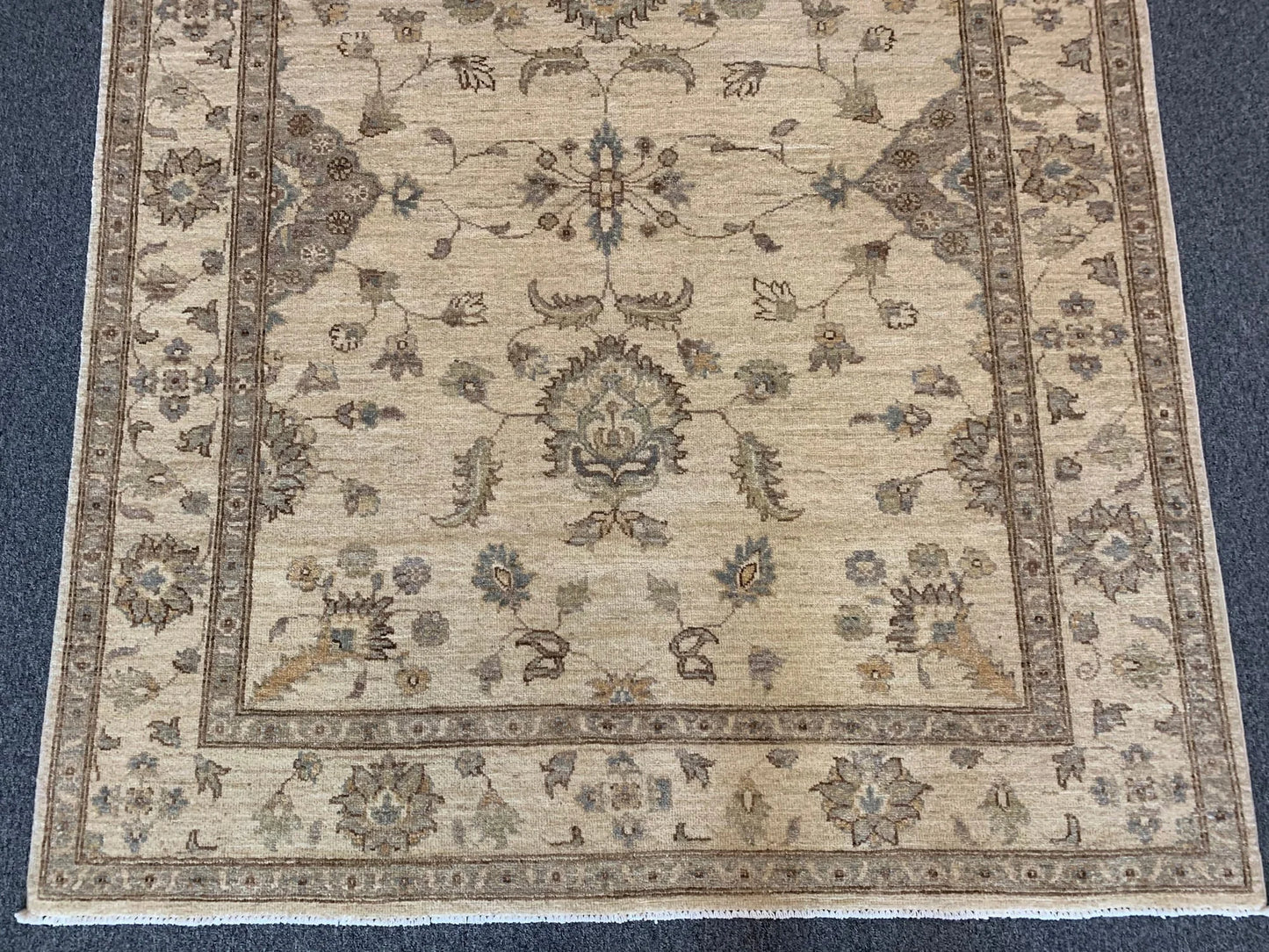 Chobi Ivory/Brown 5X7 Handmade Wool Rug # 10252