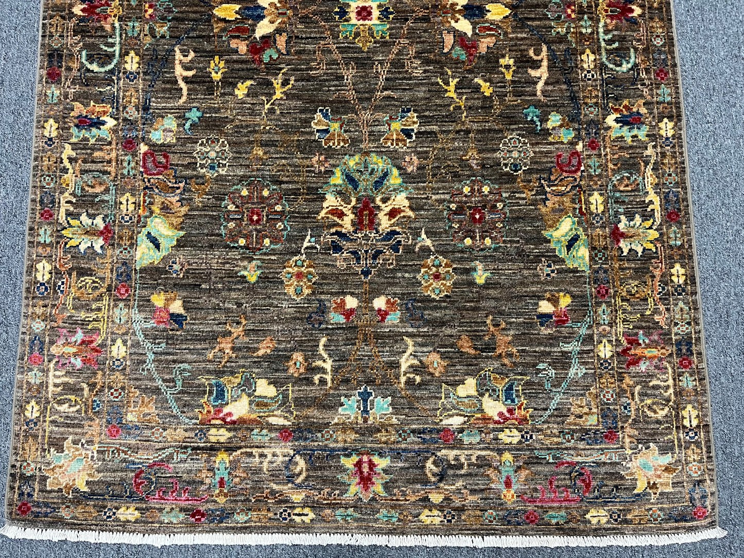 Gray Mohal 4X6 Handmade Wool Rug # 14594
