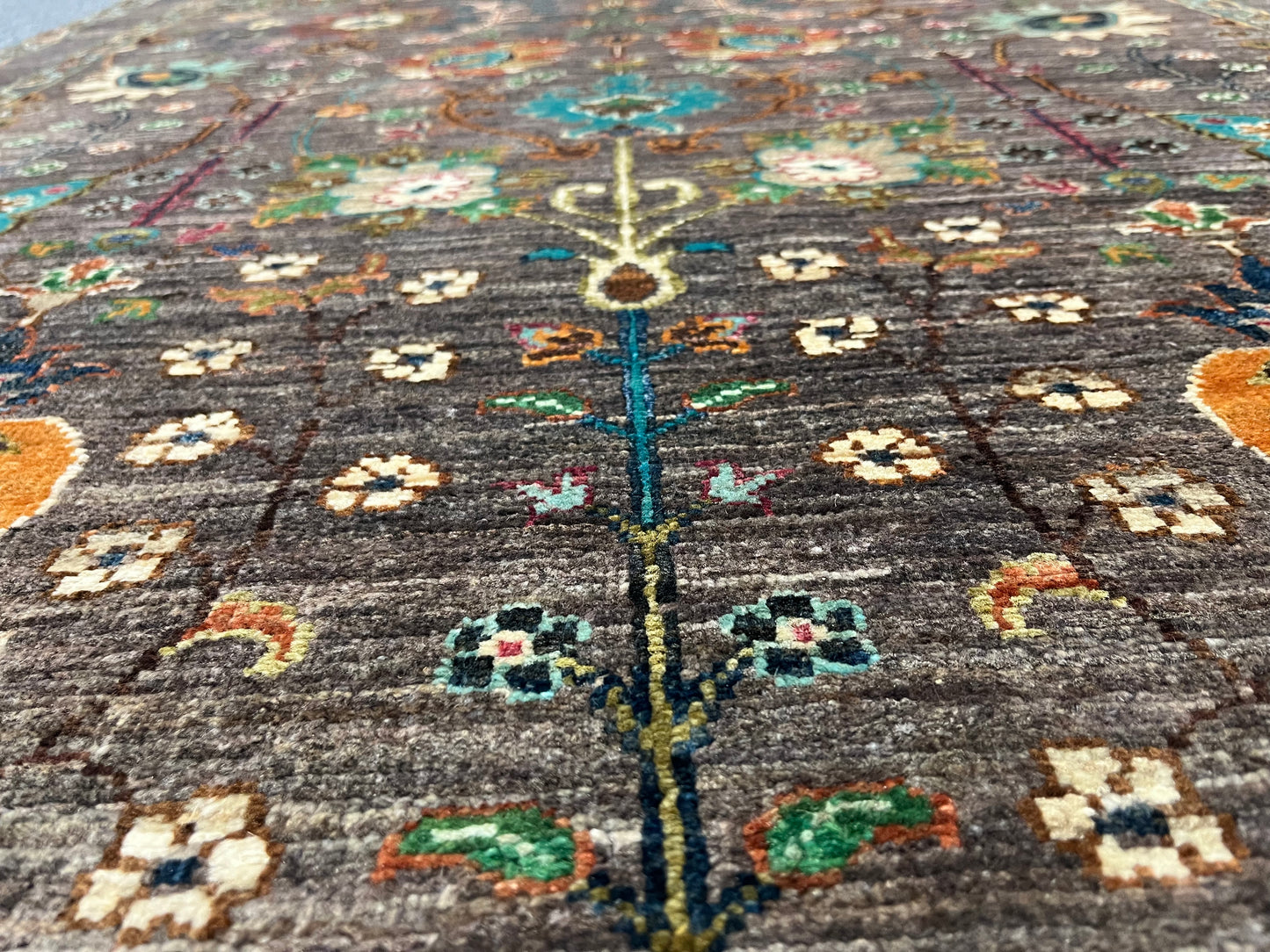Gray Mohal 4X6 Handmade Wool Rug # 14592