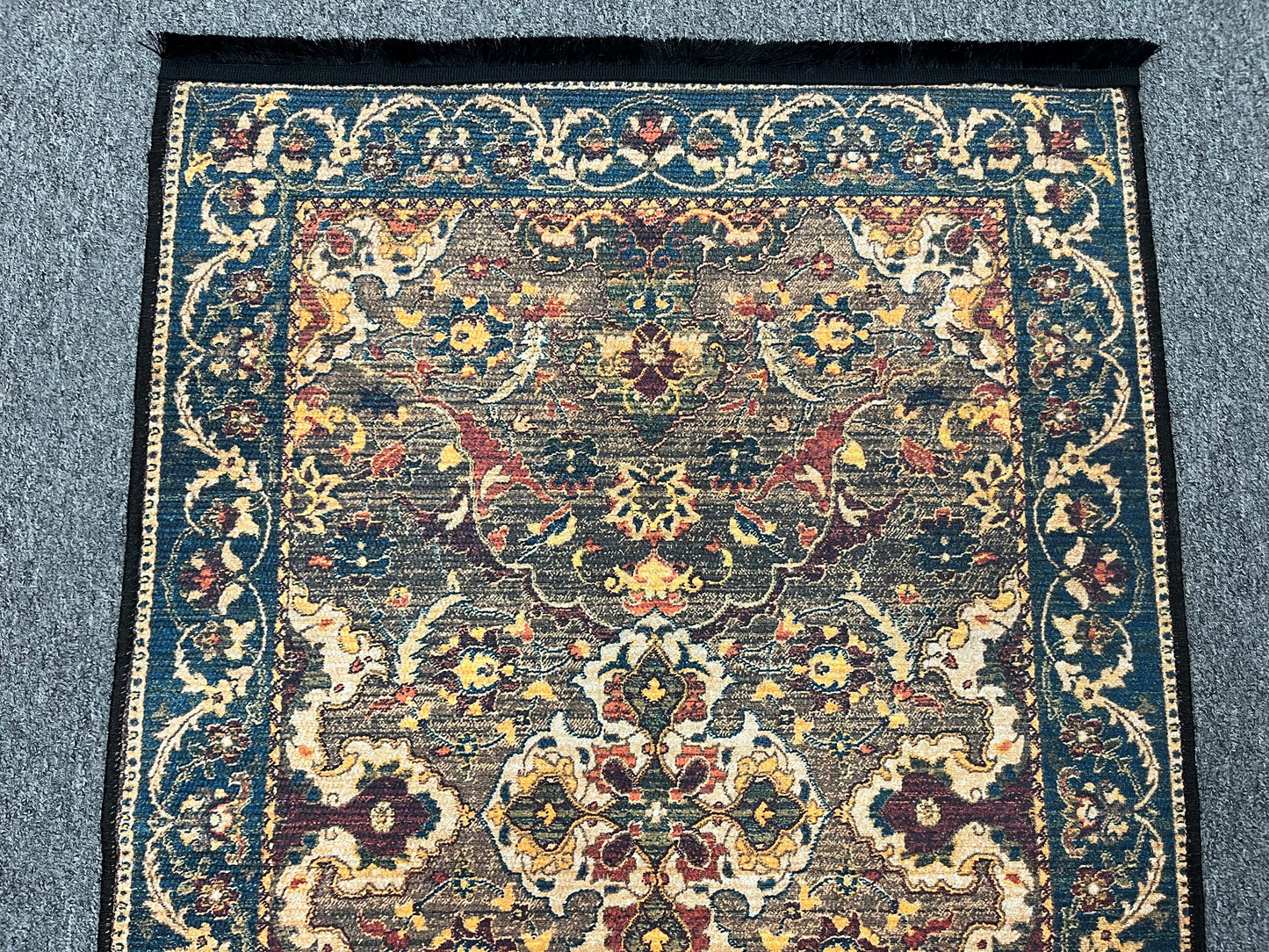 3X4 Tabrez Machine Washable Area Rug