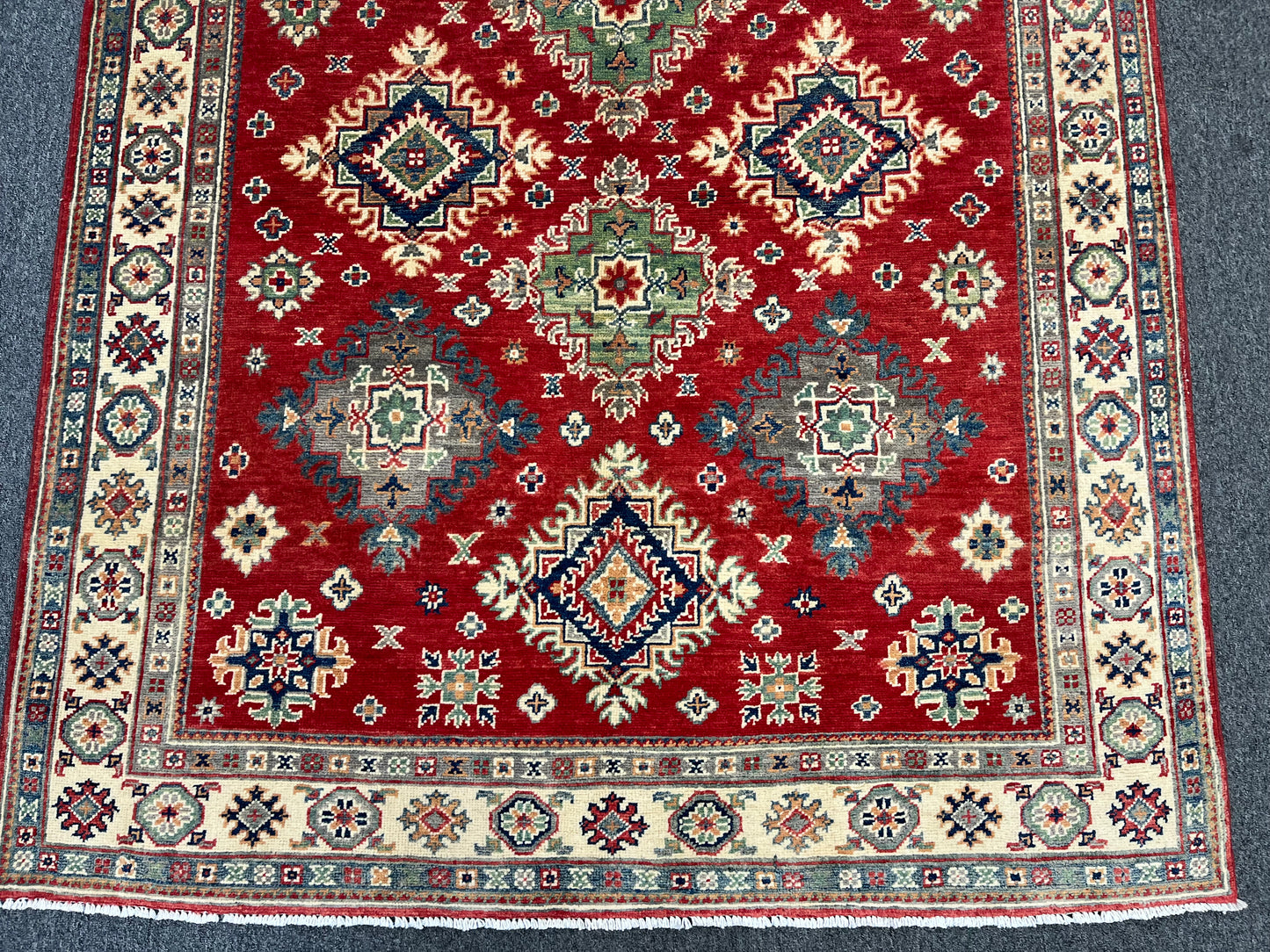 Red/Beige 5X7 Kazak Handmade Wool Rug # 13842