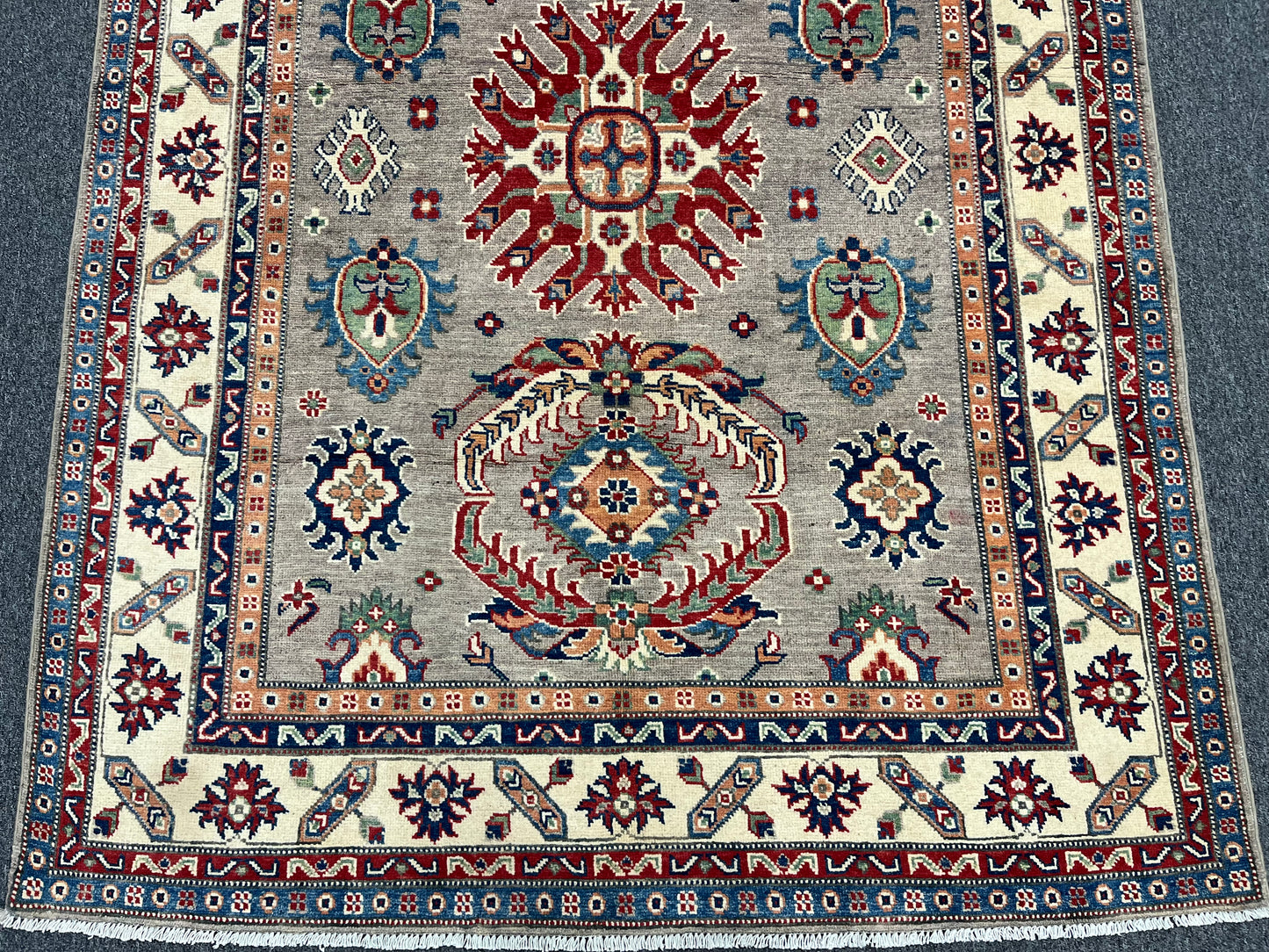 5X7 Kazak Gray Beige Handmade Wool Rug # 13834
