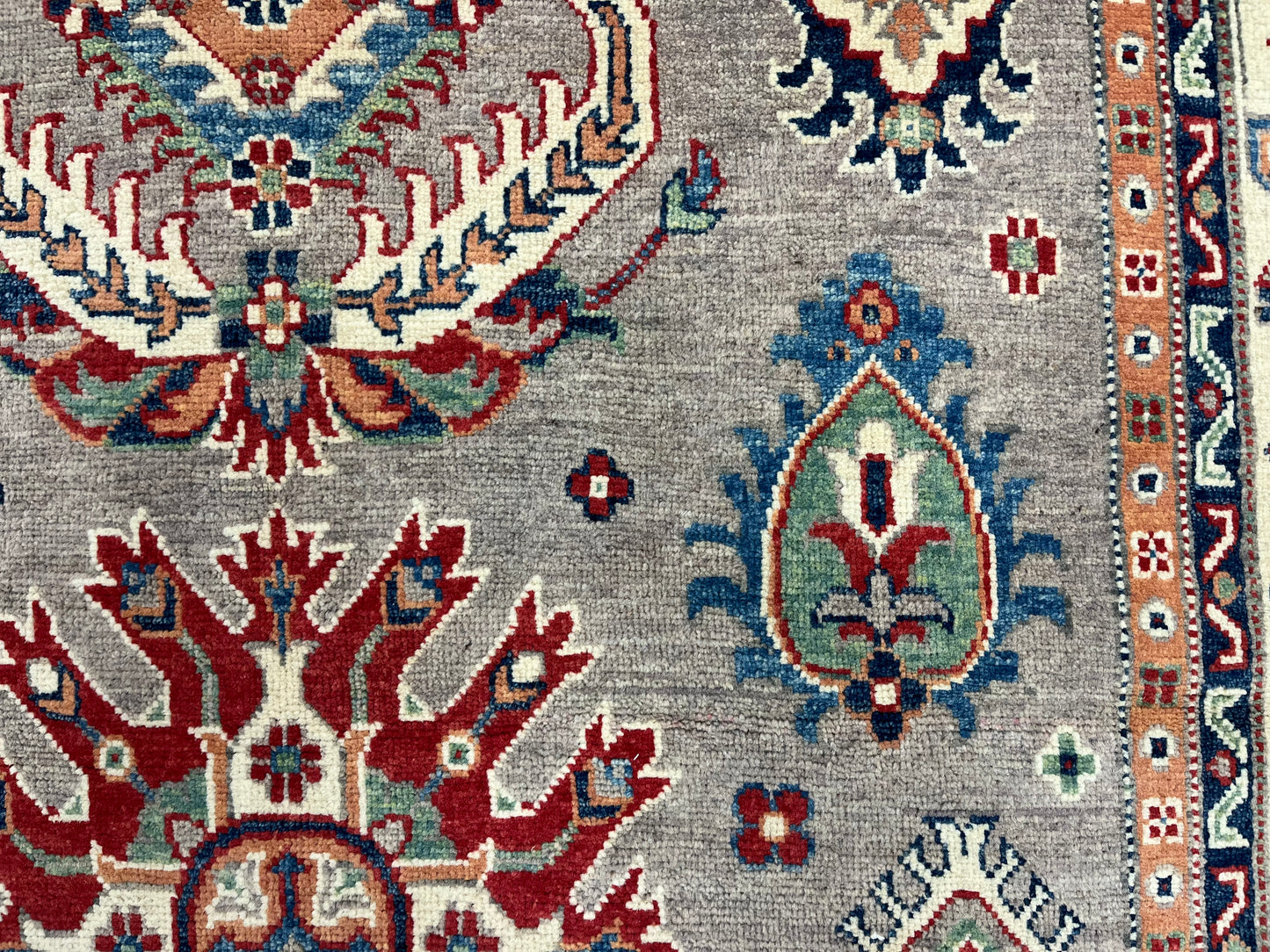 5X7 Kazak Gray Beige Handmade Wool Rug # 13834