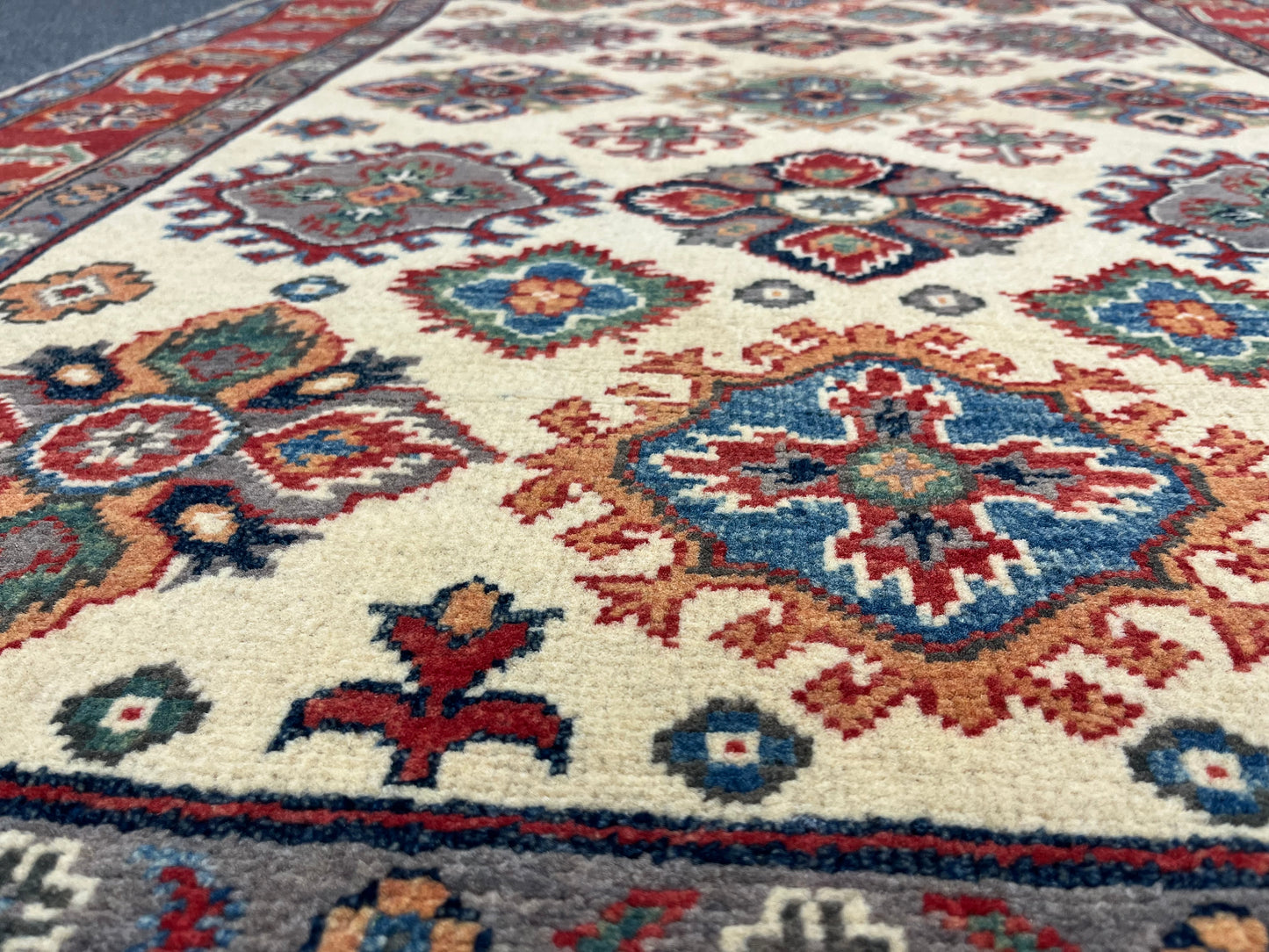 4X6 Kazak Beige Geometric Handmade Wool Rug # 13931