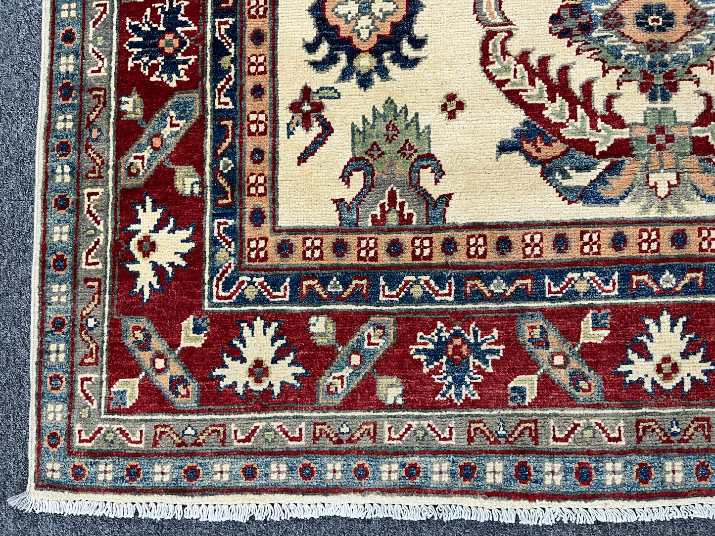 Beige Geometric Kazak 5X7 Handmade Oriental Rug # 13702
