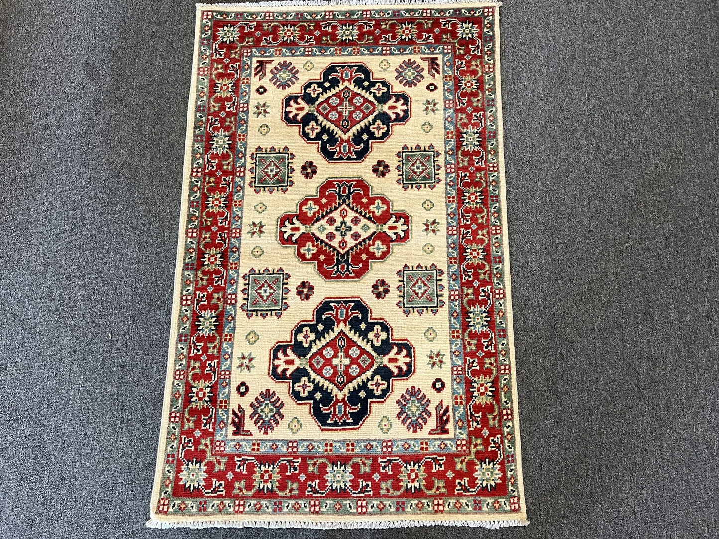 3' X 4' Kazak Handmade Wool Rug # 12724