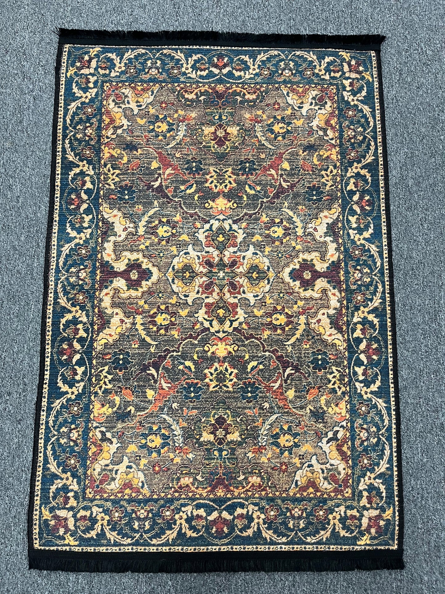 3X4 Tabrez Machine Washable Area Rug
