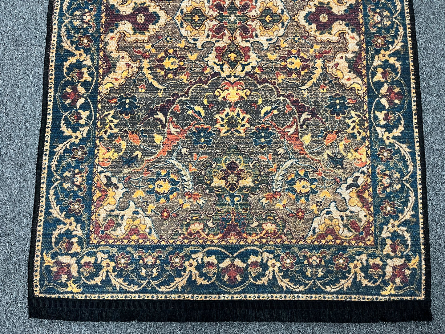 3X4 Tabrez Machine Washable Area Rug