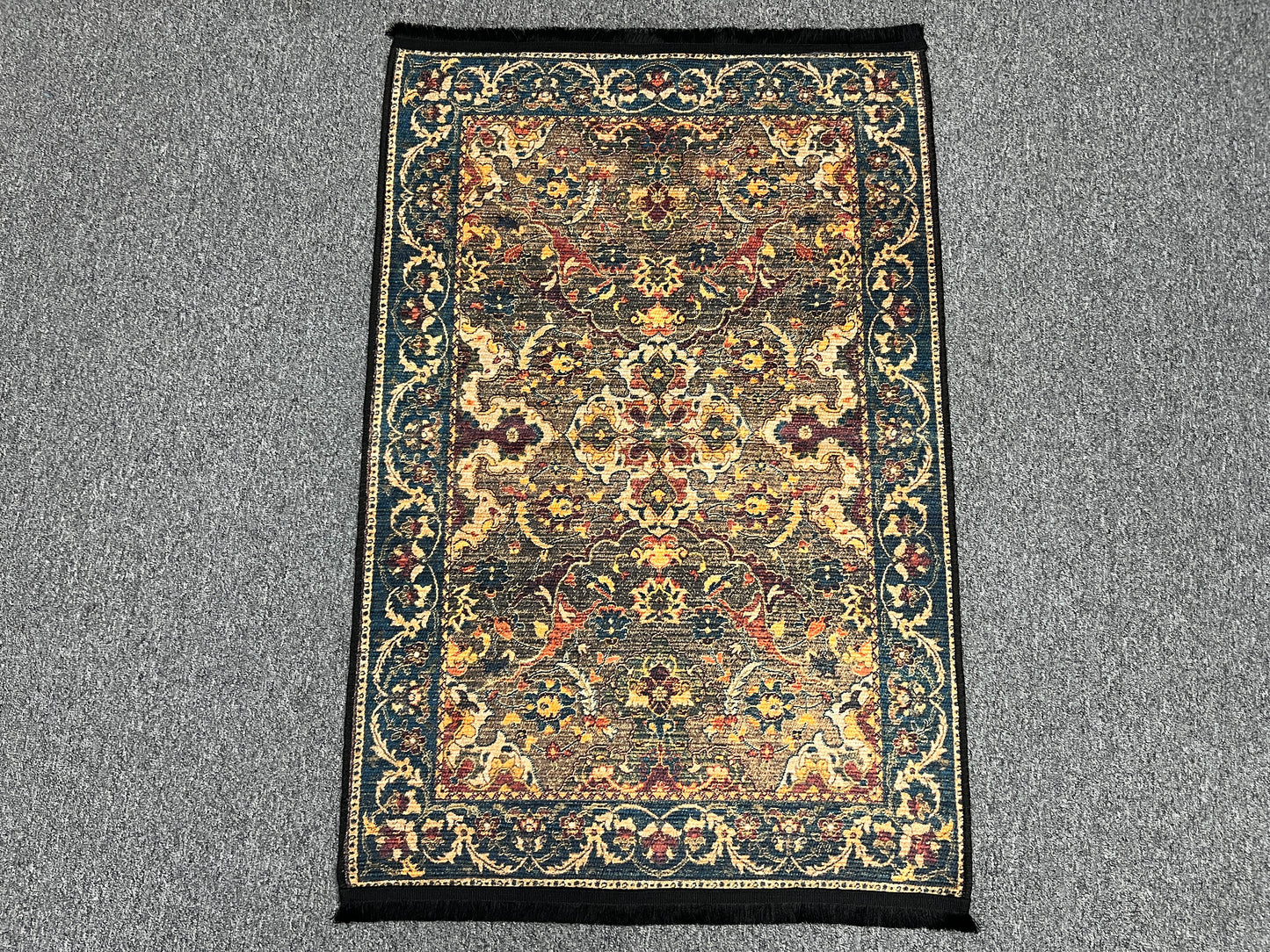 3X4 Tabrez Machine Washable Area Rug