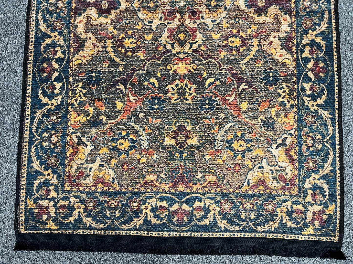 3X4 Tabrez Machine Washable Area Rug