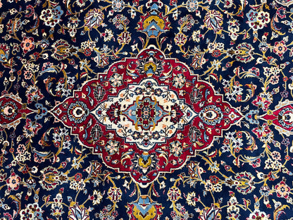 Navy Blue Medallion 10X13 classic hand-knotted Wool Rug