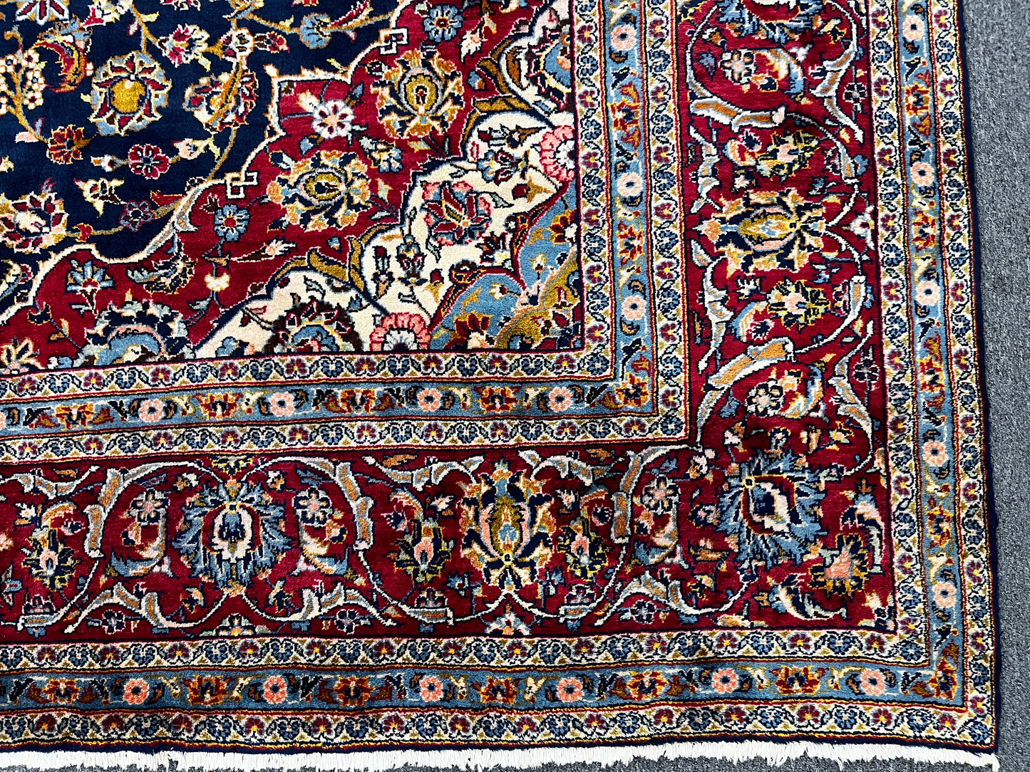 Navy Blue Medallion 10X13 classic hand-knotted Wool Rug